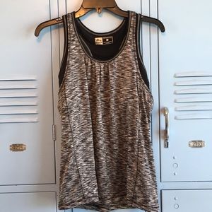 Perfect Summer Tank! With built in bra!